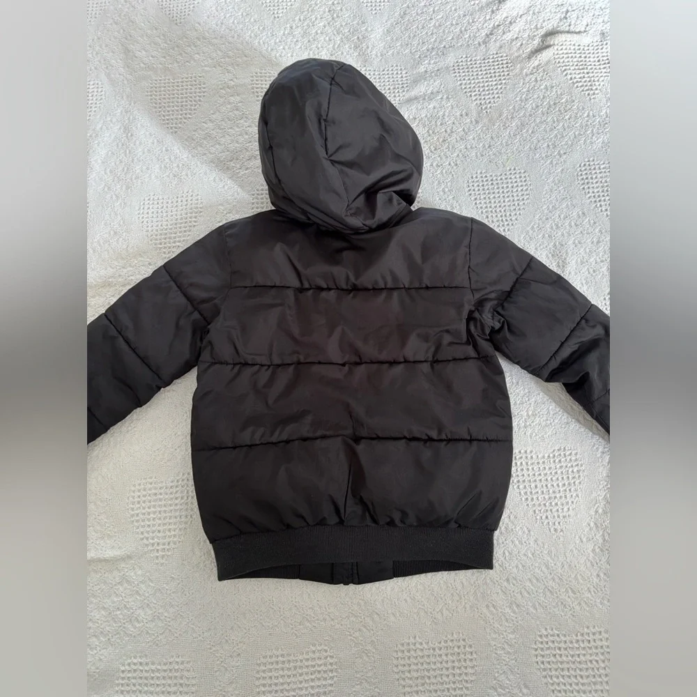 Old Navy Boys Size 6/7 Black Puffer Winter Coat Zip Up Hooded Preowned
